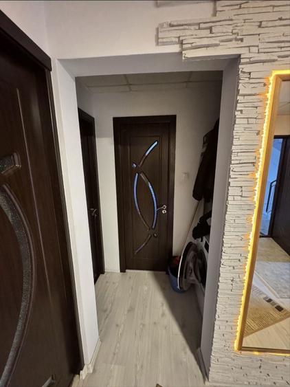 De vanzare apartament 3 camere cartier Vitrometan - 3
