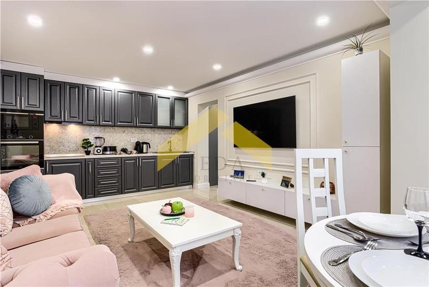 Apartament cu 2 camere semidecomandat, mobilat în Podgoria