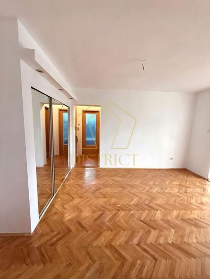 Apartament cu 2 camere semidecomandat, mobilat în Central