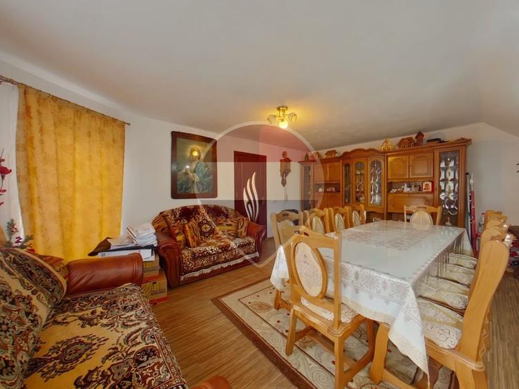 Casă individuală cu 4 camere cu Teren 622 Mp în Ieud