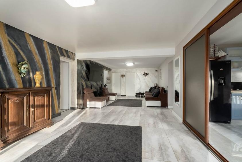Casă individuală cu 6 camere cu Canalizare în Puchenii Mari