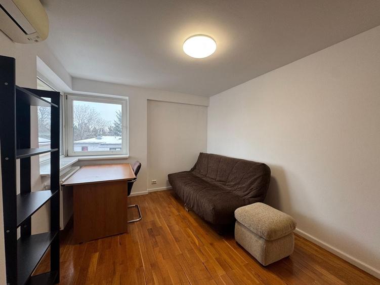 Apartament cu 3 camere decomandat în Aviatorilor