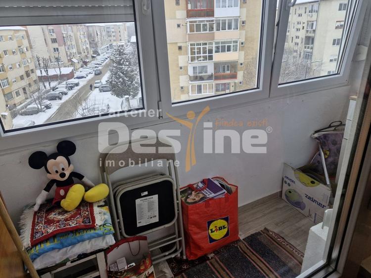 Apartament cu 2 camere decomandat, mobilat în Cugir