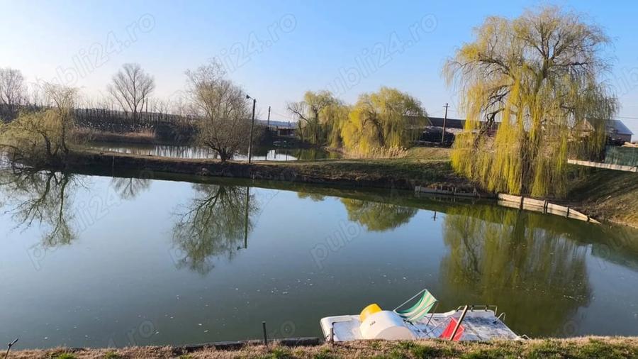 Casă cu Teren 15136 Mp în Central
