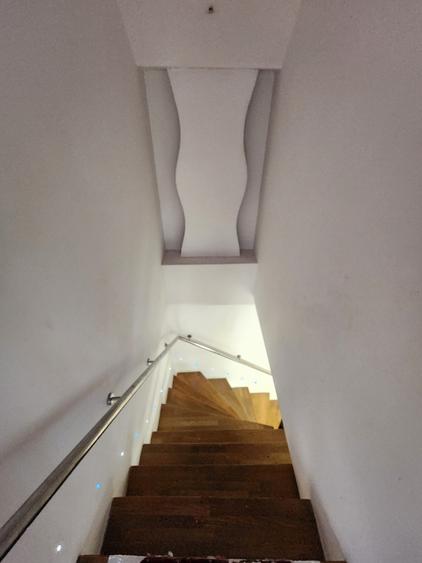 Apartament cu 5 camere, mobilat în Complex Studențesc