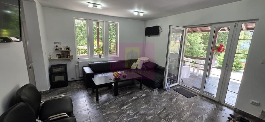 Casă cu 7 camere în Central