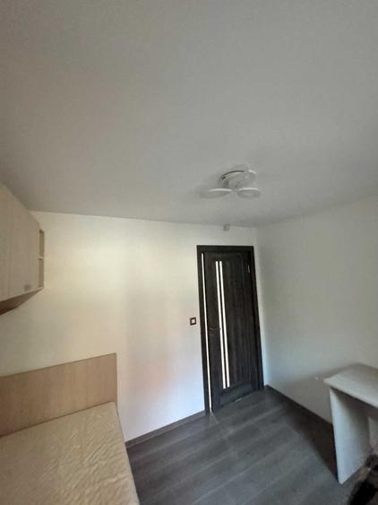 Casă cu 3 camere în 1 Mai