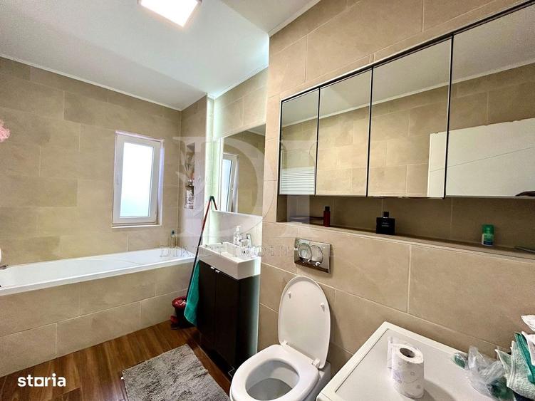 Apartament cu 3 camere decomandat în Florești