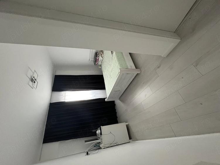 Apartament cu 3 camere decomandat în Exterior Vest