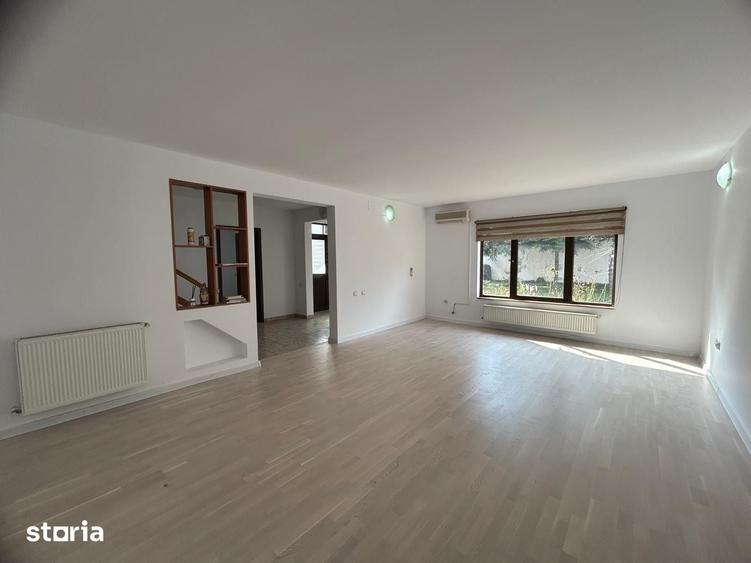 Casă cu 4 camere cu Teren 300 Mp în Banat