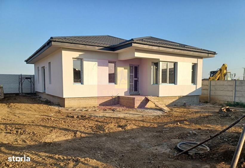 Casă cu 4 camere în Dragomirești-Vale