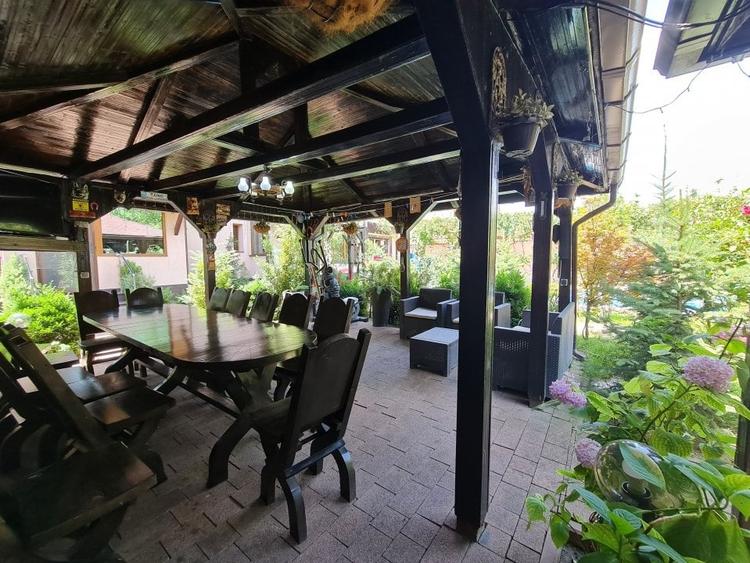 Casă individuală cu 6 camere cu Piscina în Domnești