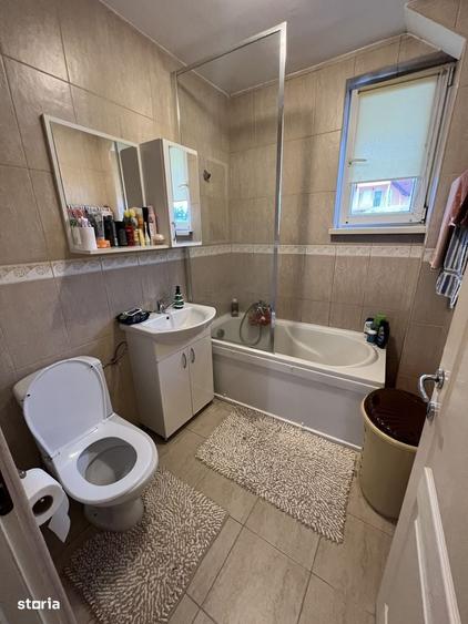 Apartament cu 3 camere în Unirea