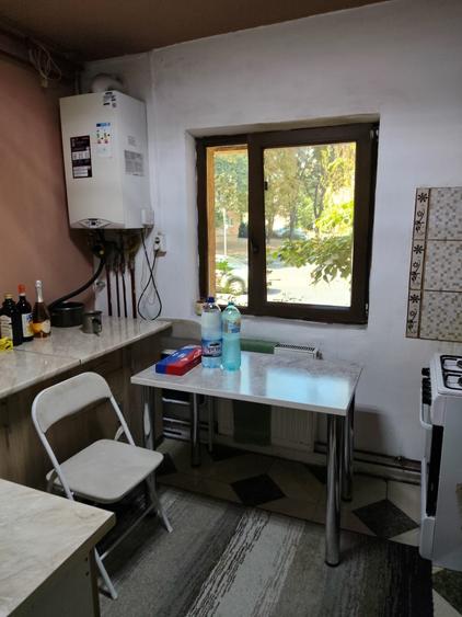 Apartament cu 3 camere decomandat în Complex Studențesc