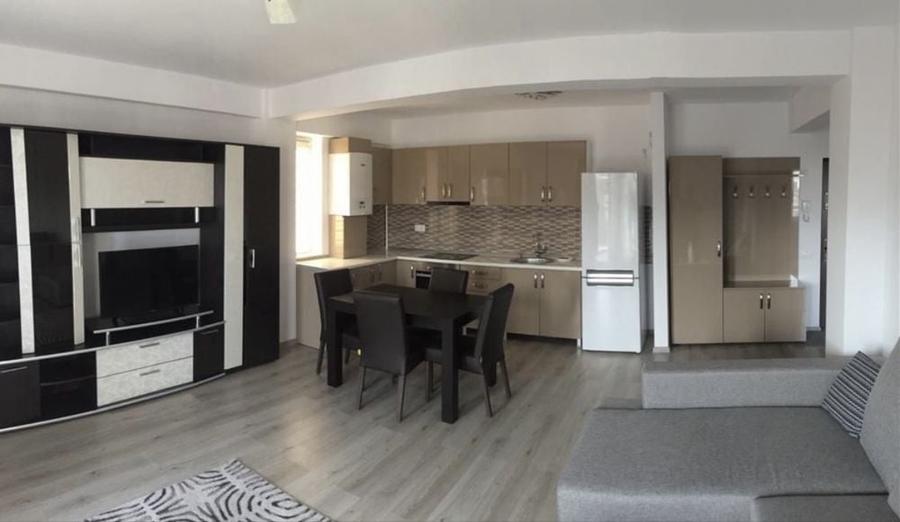 Apartament cu 2 camere decomandat în Tudor