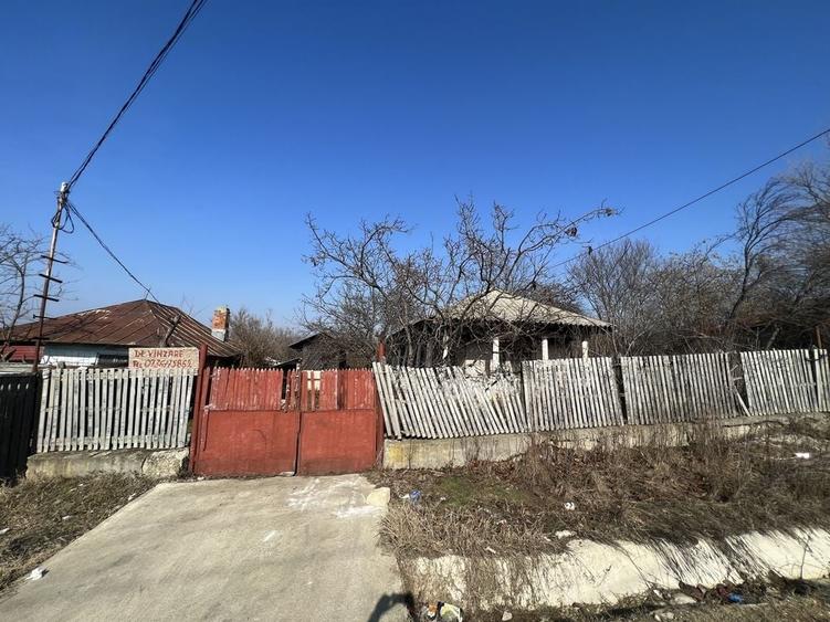 Casă cu 3 camere în Călugăreni
