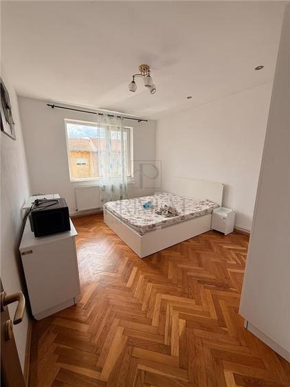 Apartament cu 2 camere decomandat, mobilat în Ronaț