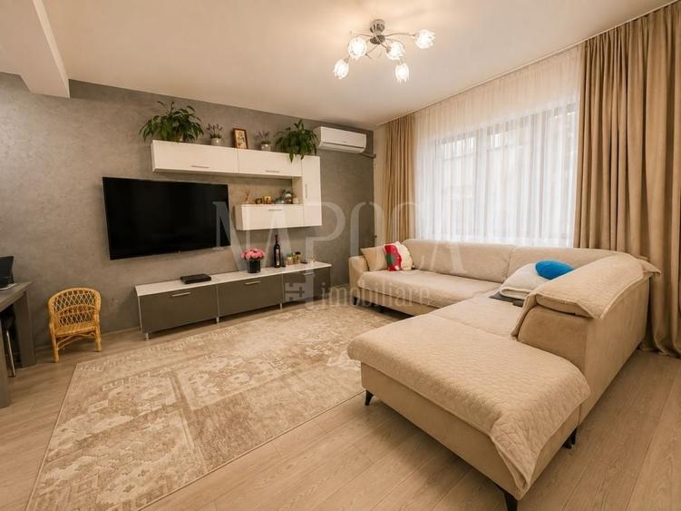 Duplex cu 4 camere cu Canalizare în Florești