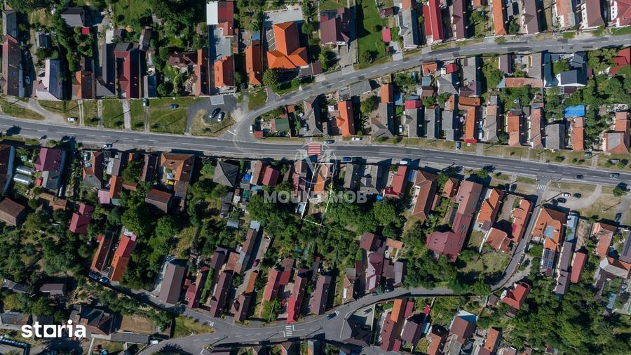 Casă cu 3 camere cu Teren 446 Mp în Central
