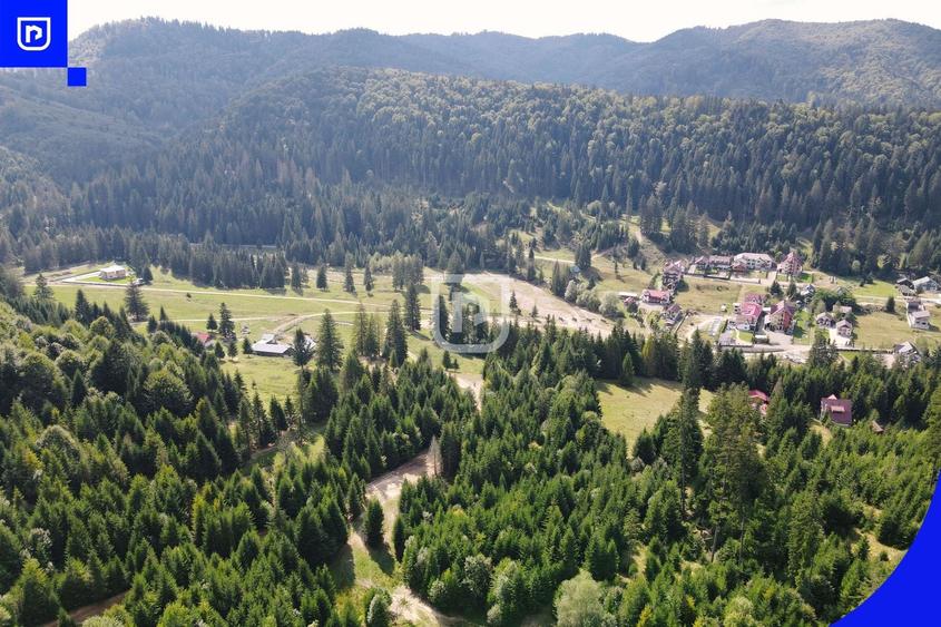 Teren intravilan de 14430 mp, în Periferie
