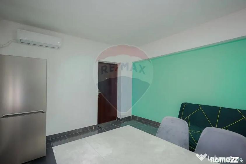 Apartament cu 3 camere decomandat în Spitalul Județean