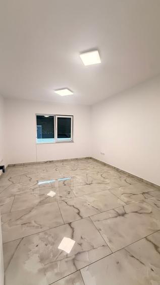 Casă cu 2 camere cu Canalizare în Central