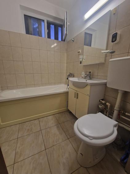 Apartament cu 2 camere semidecomandat în Tomis I