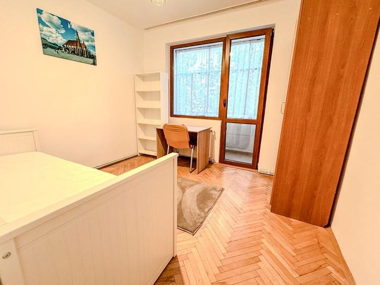 Apartament cu 3 camere de vânzare în zona Central - 5