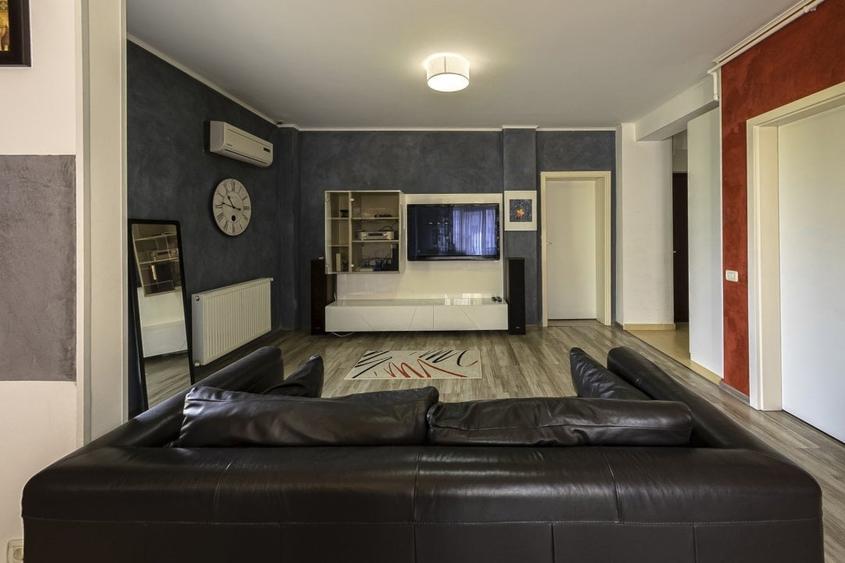 Apartament cu 2 camere decomandat, mobilat în Drumul Taberei — fotografia 2