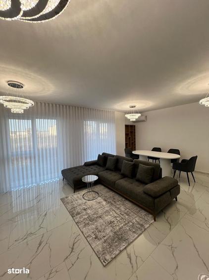 Apartament cu 2 camere decomandat în Universitate