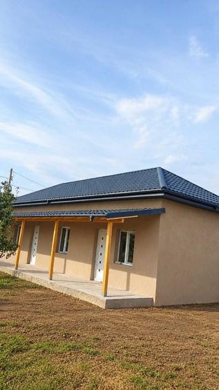 Casă cu 4 camere în Poșta Câlnău