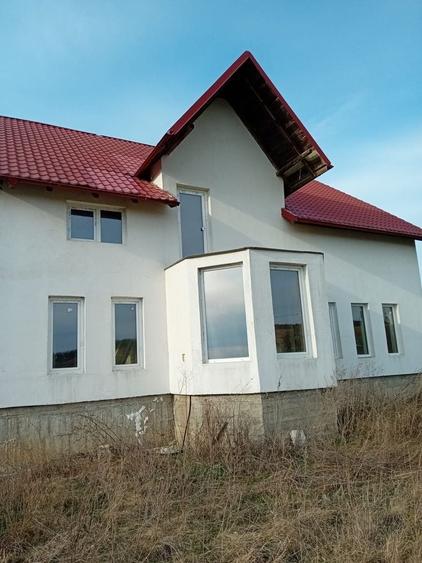 Casă cu 4 camere în Icușeni