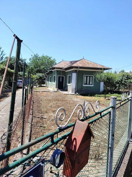 Casă cu 4 camere cu Teren 625 Mp în Central