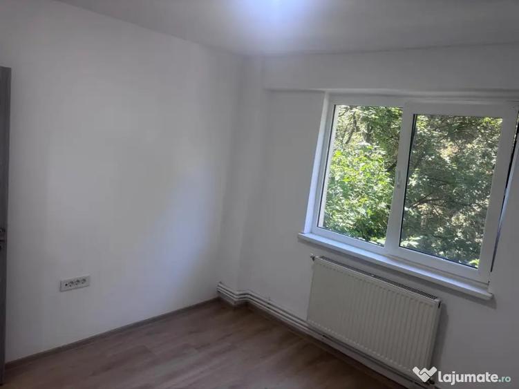 Apartament cu 2 camere semidecomandat în Viziru 3