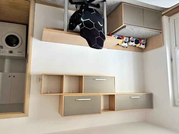 Apartament cu 3 camere decomandat în Băneasa