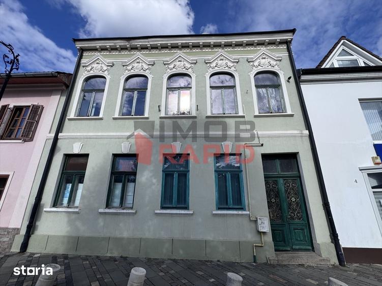 Spațiu comercial, de 60 mp, în Central