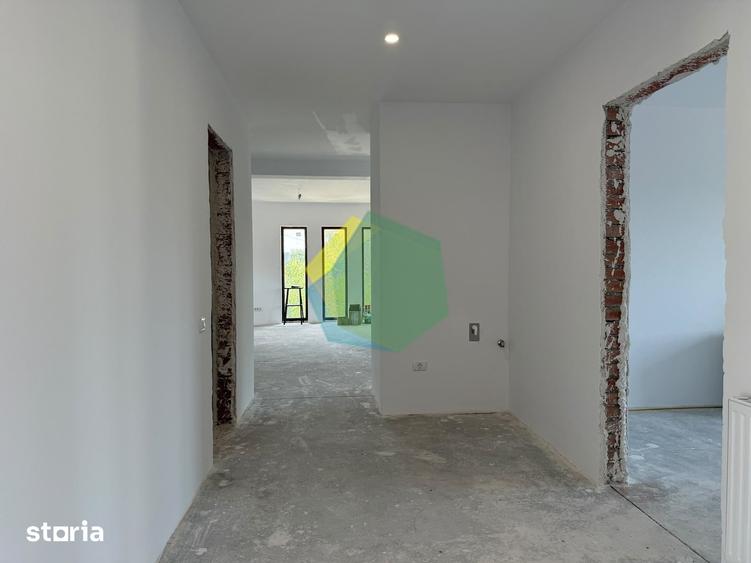 Apartament cu 4 camere în Odăi
