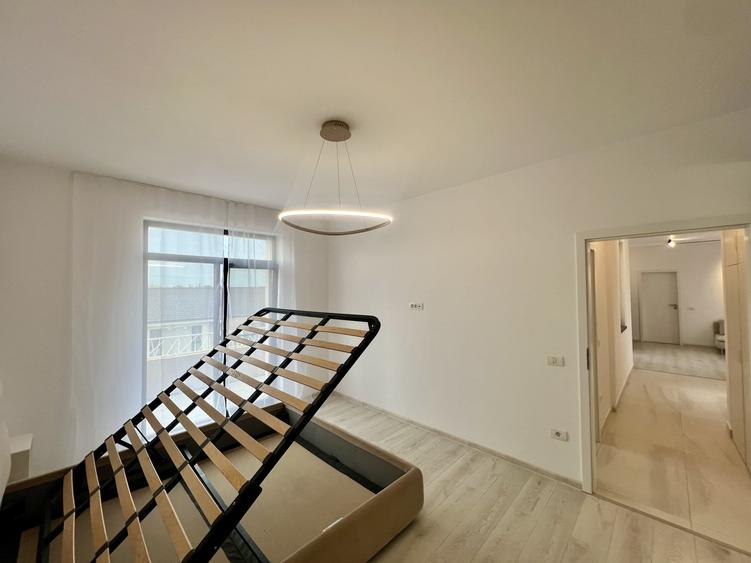 Penthouse cu 2 camere semidecomandat, mobilat în Giroc