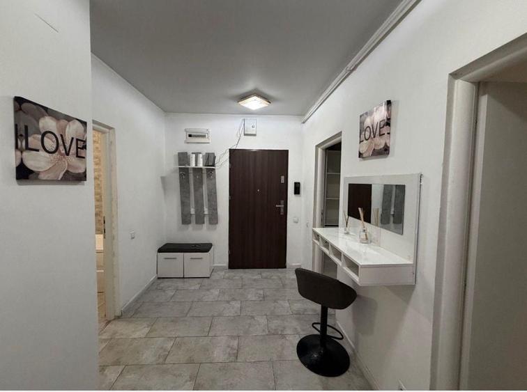 Apartament cu 2 camere decomandat în Exterior Vest