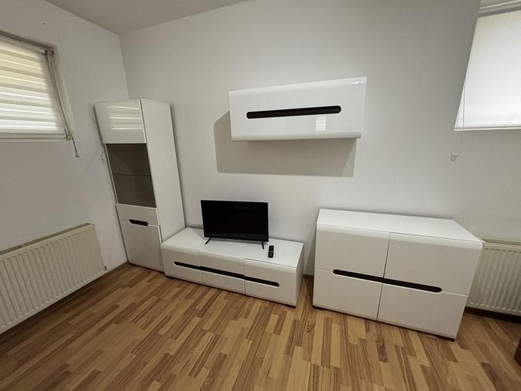 Casă cu 4 camere în Florești