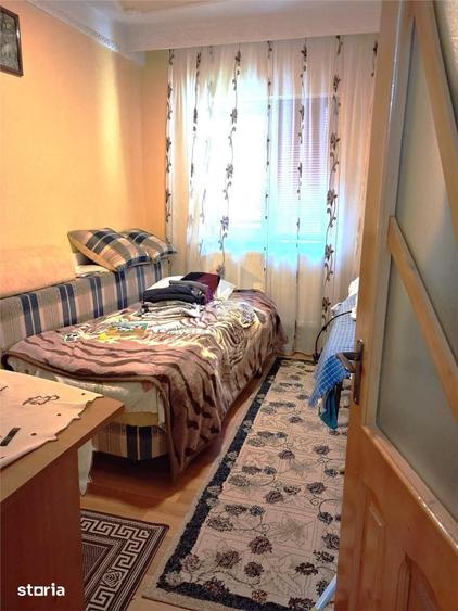 Apartament cu 3 camere decomandat în Viziru 2