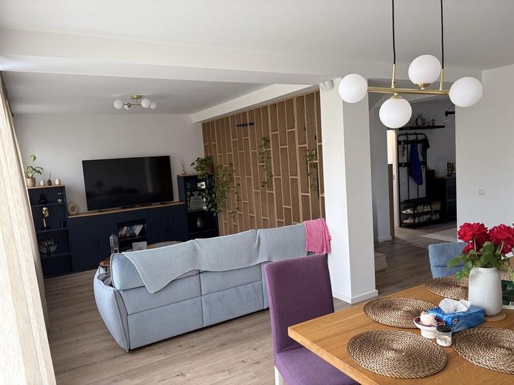 Casă cu 4 camere cu Teren 400 Mp în Central