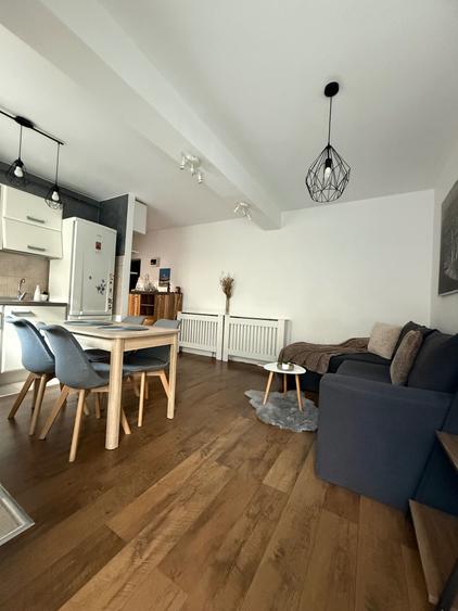 Apartament cu 2 camere semidecomandat în Florești