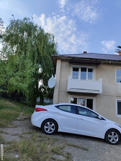 Apartament cu 2 camere decomandat în Cotnari