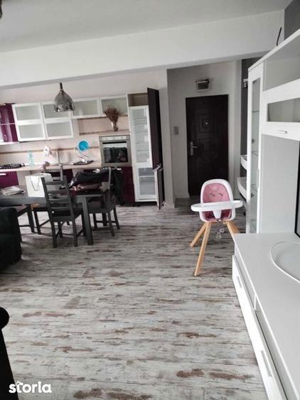 Apartament cu 4 camere în Centrul Vechi