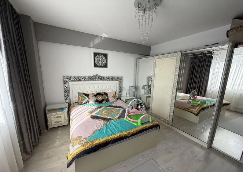 Apartament cu 3 camere decomandat, mobilat în Brătianu