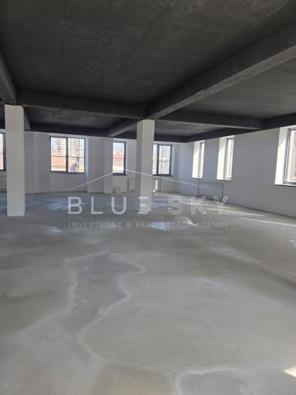 Spațiu comercial, de 292 mp, în Faleza Nord