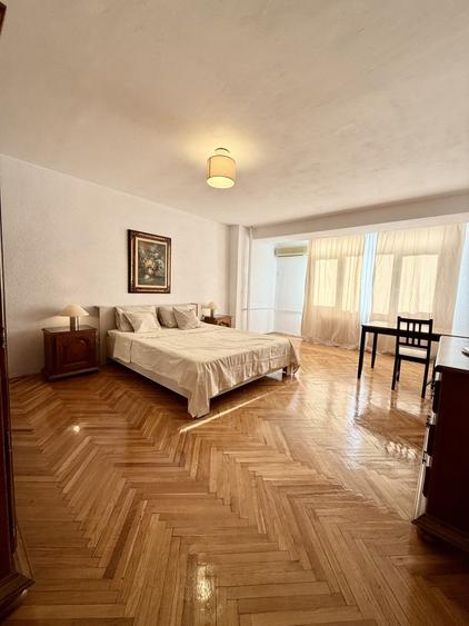 Apartament cu 2 camere semidecomandat, mobilat în Alba Iulia