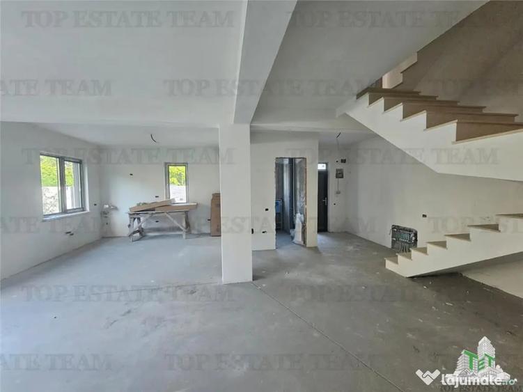 Casă cu 4 camere cu Teren 232 Mp în Păcii