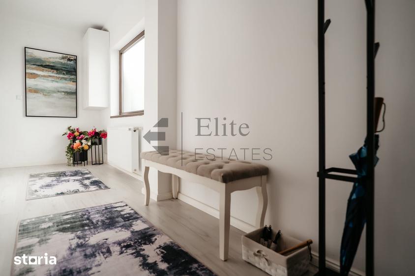 Apartament cu 3 camere semidecomandat în Iorga